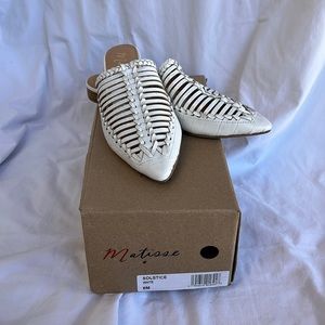 Coconuts by Matisse Soltice Slides (white)